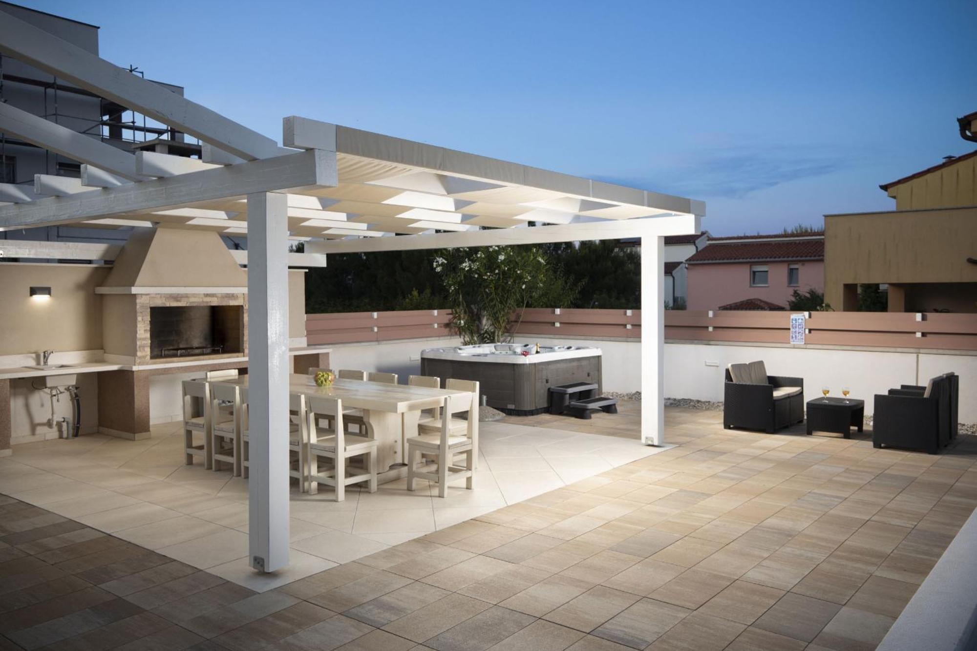 Villa Olivia - New And Modern House With Pool, Souna, Jacuzzi & Playground, Liznjan - Istra Buitenkant foto