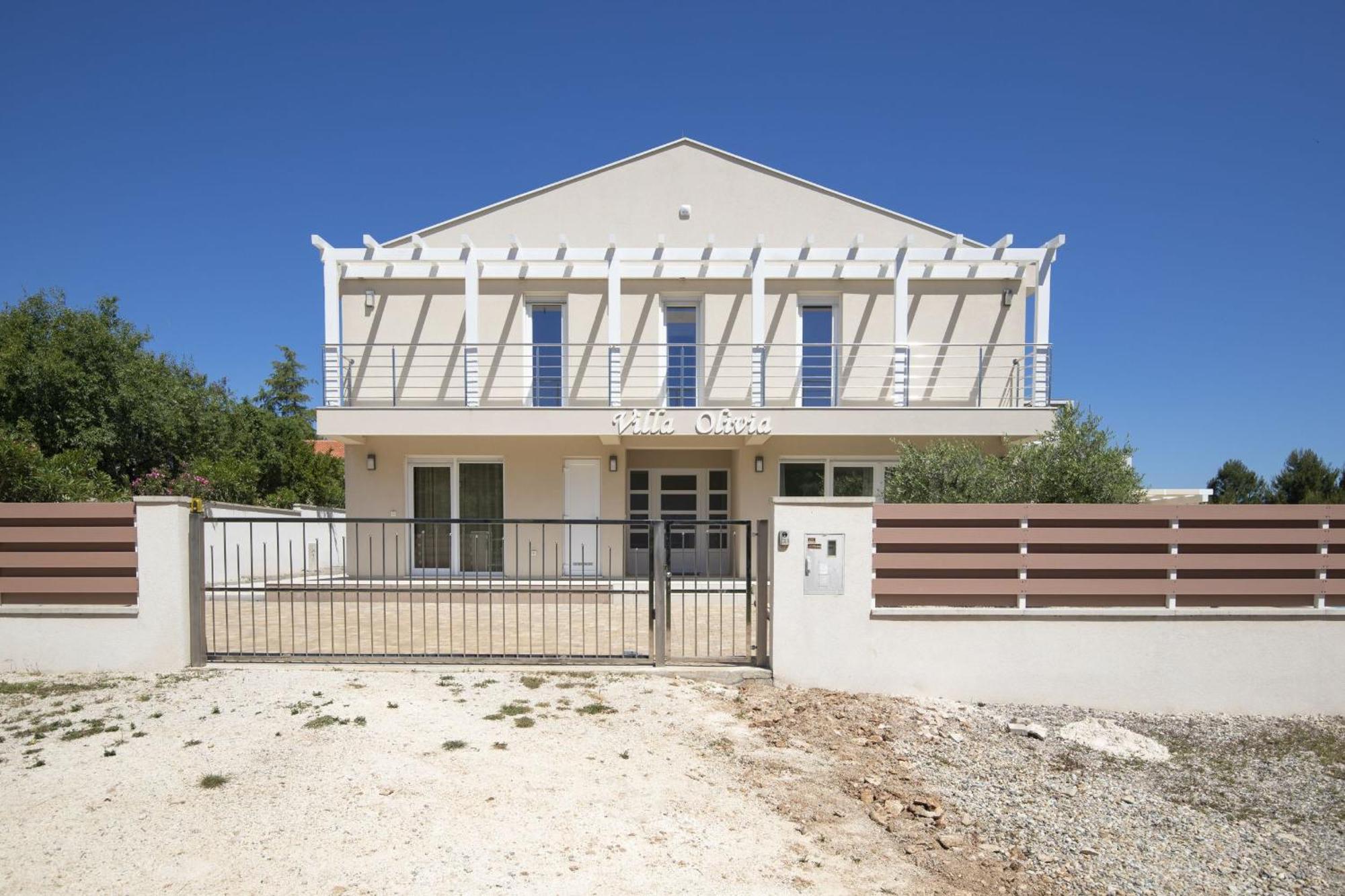 Villa Olivia - New And Modern House With Pool, Souna, Jacuzzi & Playground, Liznjan - Istra Buitenkant foto