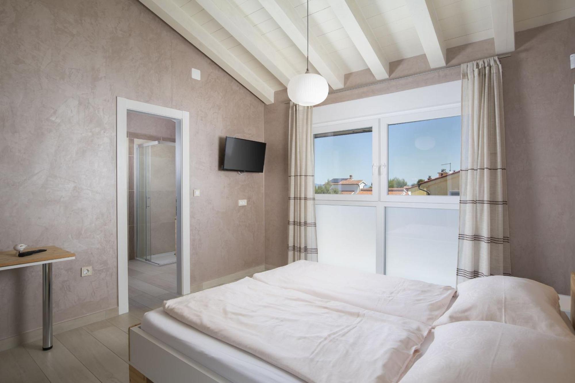 Villa Olivia - New And Modern House With Pool, Souna, Jacuzzi & Playground, Liznjan - Istra Buitenkant foto